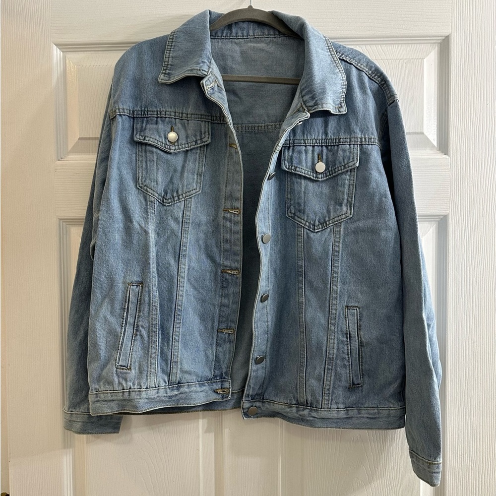 💚 Oversized Jean denim jacket NWOT